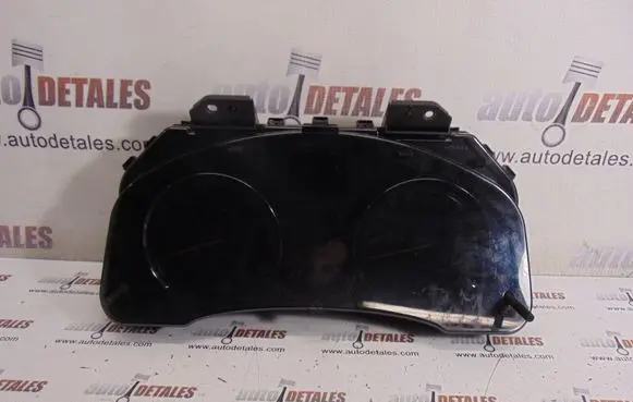 Toyota Avensis T270 Speedometer (instrument cluster) 8380005L70