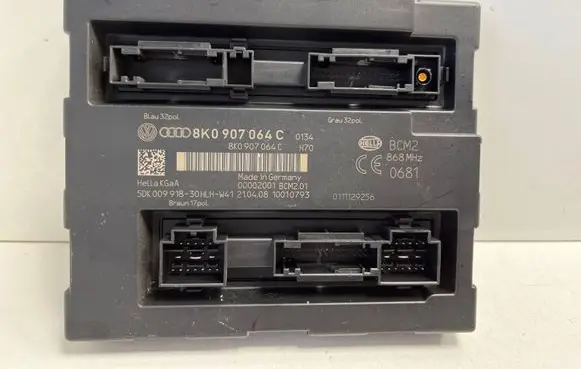 Audi A4 S4 B8 8K Comfort/convenience module 8K0907064C 5DK00991820