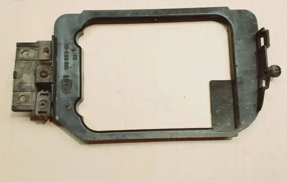 BMW 7 E32 Fog light bracket 13266100