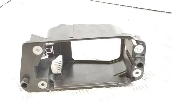 Volkswagen Polo VI Other center console (tunnel) element 2G0863233