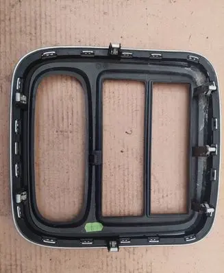 Renault Trafic III (X82) Radio/GPS head unit trim 682607545R 682608121R