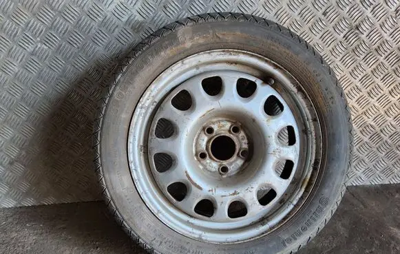 Volkswagen Golf III R15 steel rim 3A0601027