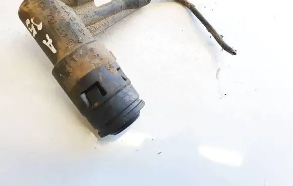 Audi A6 S6 C5 4B Clutch master cylinder 8e0721257b