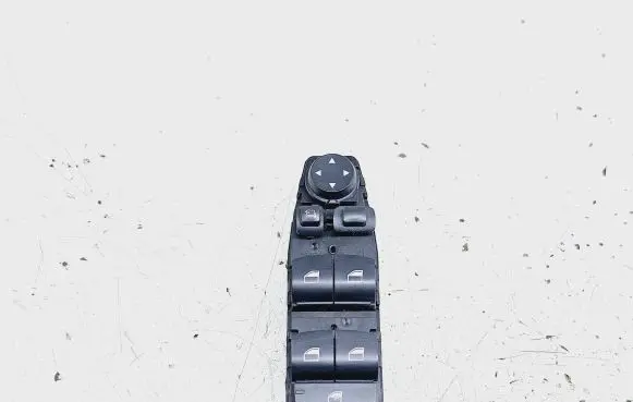 BMW 5 GT F07 Electric window control switch 9179913
