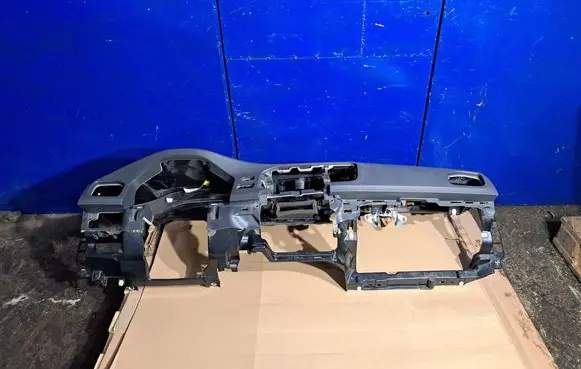 Volvo S60 Dashboard 8648446 39831799