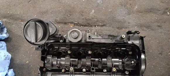 BMW 5 F10 F11 Rocker cam cover 11127810584