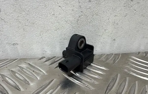 Audi A3 S3 8V Airbag deployment crash/impact sensor 5Q0959651B