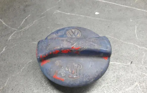 Volkswagen Multivan T4 Fuel tank filler cap 1H0121321A