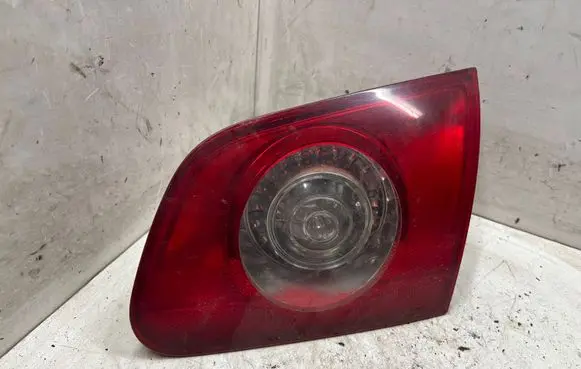 Volkswagen PASSAT B6 Tailgate rear/tail lights ZSB3C9945094