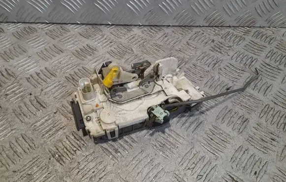 Dodge Caliber Front door lock 04589096AE