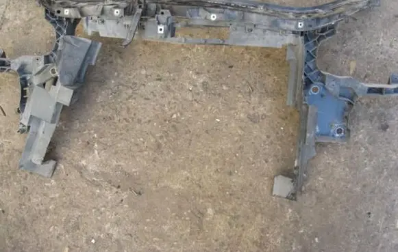 Renault Scenic II - Grand scenic II Radiator support slam panel
