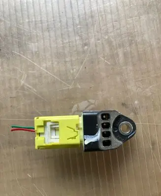 Subaru Legacy Airbag deployment crash/impact sensor 98237AJ000 162E41WF4