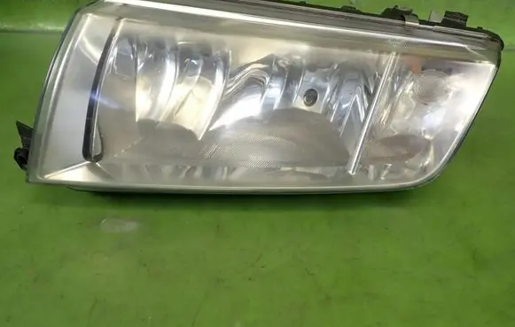 Skoda Fabia Mk1 (6Y) Headlight/headlamp 24635900