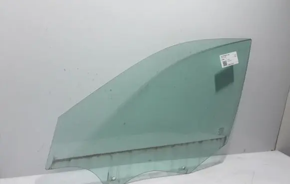 Volvo XC90 Front door window glass four-door 31352944