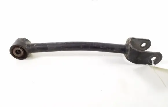 Rear control arm