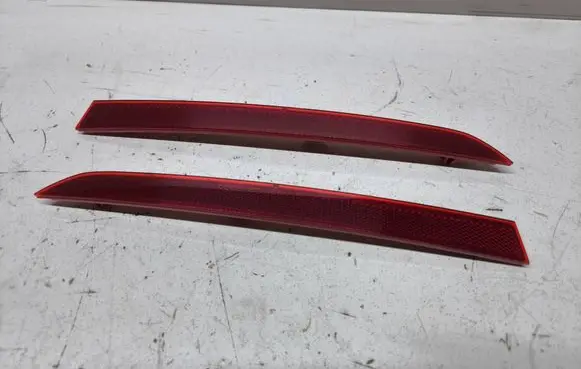 Rear tail light reflector
