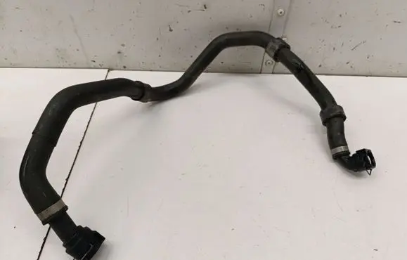 Mini Cooper Countryman F60 Engine coolant pipe/hose 7645523