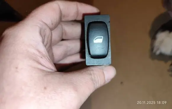 Peugeot 407 Quarter vent window switch 96360166XT 53269707 16591180504