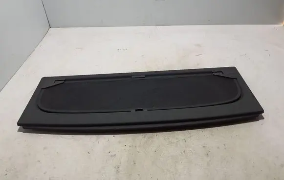 Parcel shelf
