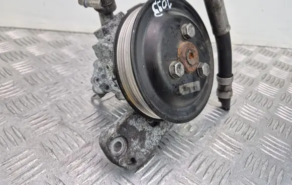 BMW 3 E90 E91 Power steering pump 6780459