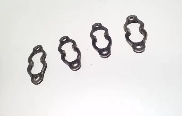 Volkswagen Tiguan Fuel Injector clamp holder 