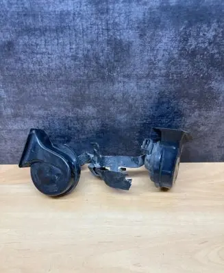 Volkswagen Golf IV Horn signal 0092018