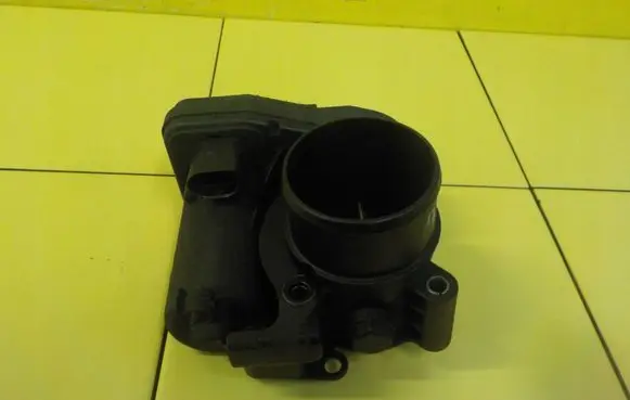 Land Rover Range Rover L322 Throttle body valve 17SP33