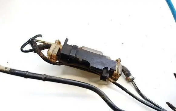 Volkswagen Touran I Webasto circulation pump for autonomous heater 