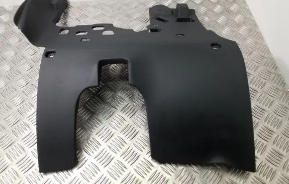 Audi A5 8T 8F Dashboard lower bottom trim panel 8K1863075A