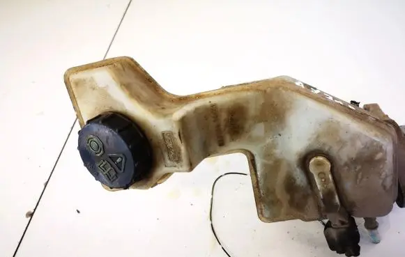 Mazda 3 I Brake fluid reservoir 03350886441 03.3508-8644.1