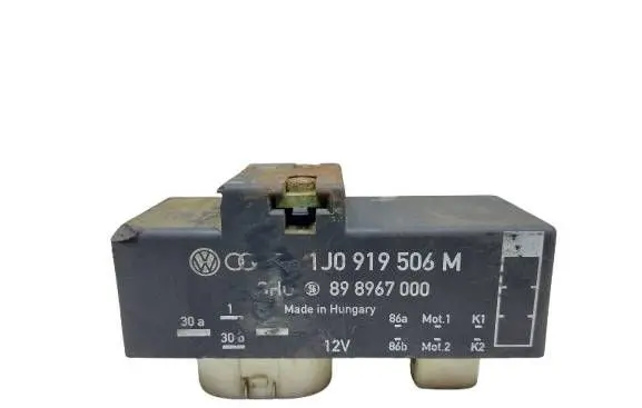 Volkswagen Golf IV Coolant fan relay 1J0919506M 898967000