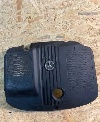 Mercedes-Benz E W212 Engine cover (trim) A6510101467 BBP187801