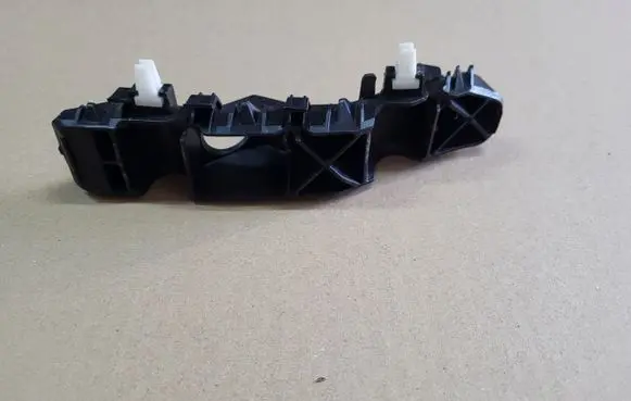 KIA Picanto Front bumper mounting bracket