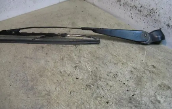 Volkswagen Sharan Rear wiper blade arm