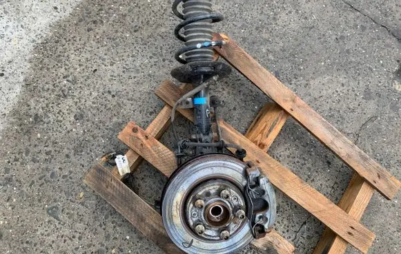 Renault Kangoo II Front wheel hub spindle knuckle
