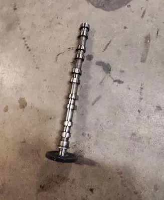 Volvo XC90 Camshaft 8692976