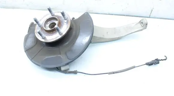 Dodge Durango III Front wheel hub