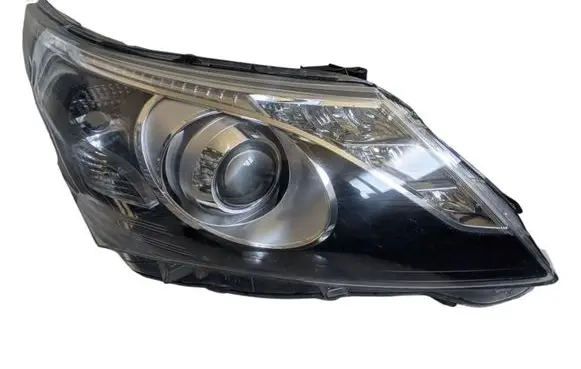 Toyota Avensis T270 Headlight/headlamp 1000017687 H296HKAF