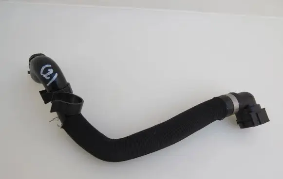 Mercedes-Benz CLS C218 X218 Engine coolant pipe/hose A2128300500