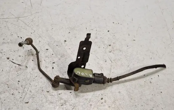Headlight/headlamp level sensor