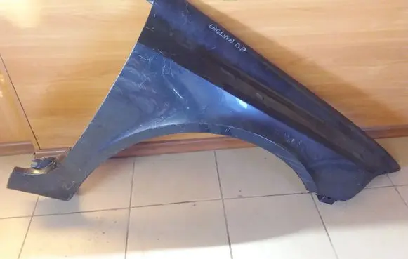 Renault Laguna I Fender