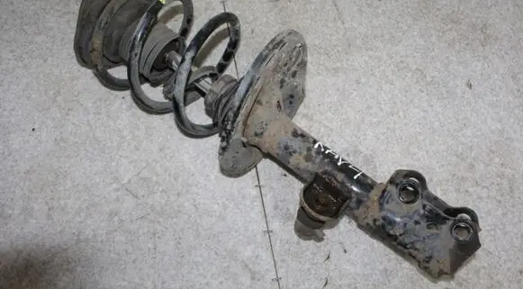 Toyota RAV 4 (XA30) Front shock absorber with coil spring 4852042190