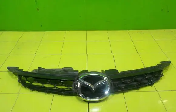 Suzuki SX4 Front bumper upper radiator grill EH6450717