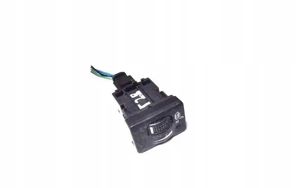 Toyota Avensis T270 Seat heating switch