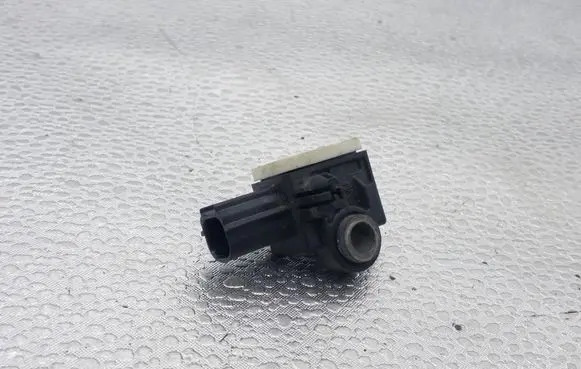 Ford Fusion II Airbag deployment crash/impact sensor CM5T14B006AA