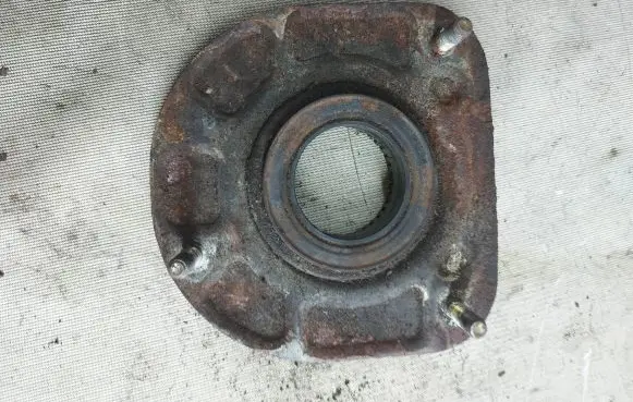 Volvo XC90 Front upper strut mount 30647763