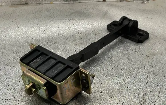 Mercedes-Benz B W247 Rear glass lock/latch C352 A2197200016