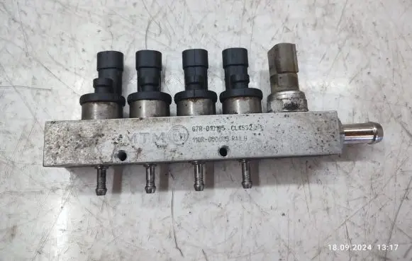 Honda CR-V LP gas injector 67R010185