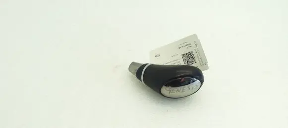 Hyundai Genesis Gear lever shifter trim leather/knob