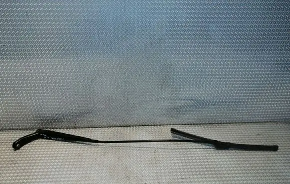 Peugeot Partner Windshield/front glass wiper blade 9682974780